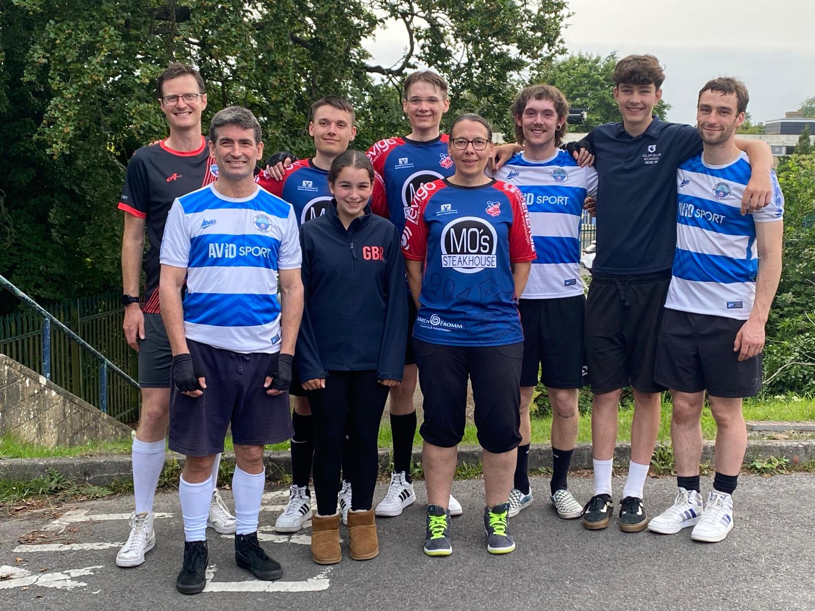 Bild von Felix mit seinem Radballteam